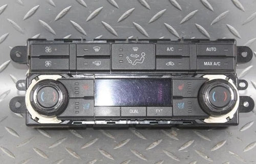 Ford F250 Super Duty Automatic HVAC Climate Controls (2011–2012) – Genuine OEM
