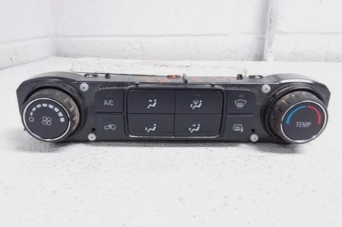 Chevrolet Silverado 1500 HVAC Climate Control (2017–2018) – Genuine OEM