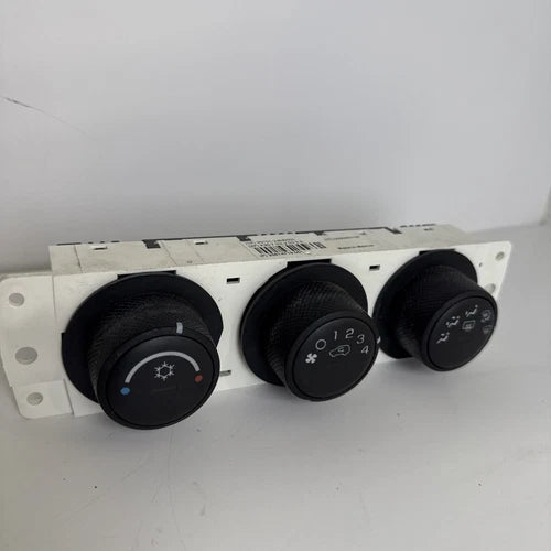 Hummer H3 HVAC Climate Control UNIT (2007) – Genuine OEM