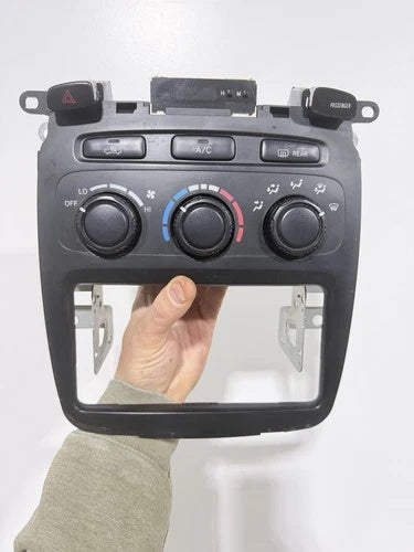 Toyota Highlander Climate Control A/C Heater 84010-48180 (2001–2007) – Genuine OEM