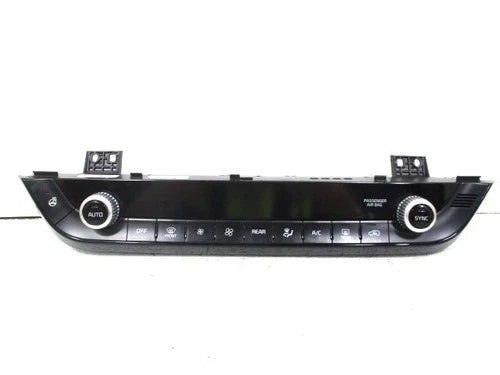 Kia Telluride Front Auto Dual Climate Temperature Zone Control (2020–2022) – Genuine OEM