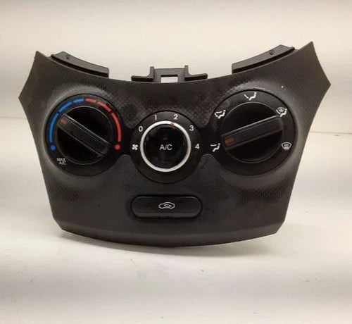 Hyundai Accent A/C Heater Manual Climate Control (2015–2017) – Genuine OEM