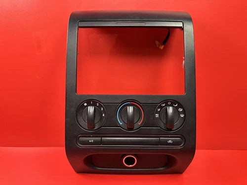 Ford F-150 HVAC Climate Control Temperature (2004–2008) – Genuine OEM