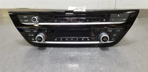 BMW 530E Auto Dual Climate A/C Heater Seat Temperature Control (2018–2020) – Genuine OEM