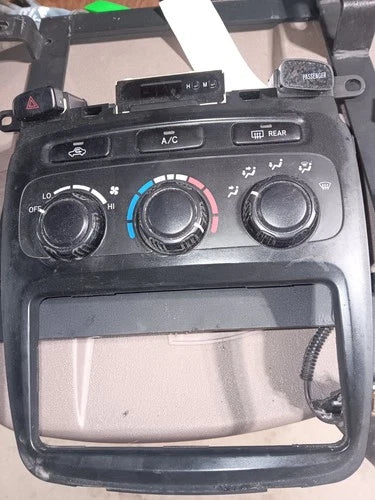 Toyota Highlander Heater A/C Climate Control Dash Bezel (2001–2007) – Genuine OEM