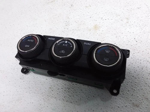 Subaru WRX Dual Zone Automatic Temperature Controller (2019) – Genuine OEM