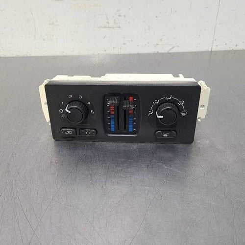 Chevy Suburban 1500 2500 HVAC Climate Control (2003–2004) – Genuine OEM