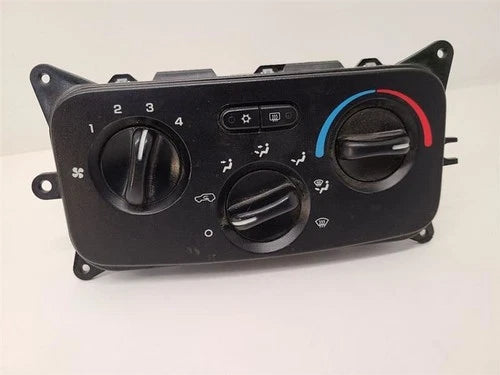 JEEEP LIBERTY HVAC Climate Control 55037533AG (2004–2007) – Genuine OEM
