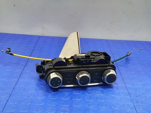 Nissan Versa Manual Climate Control Panel Genuine (2021–2024) – Genuine OEM