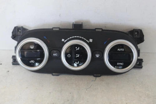 Fiat 500 4 Door Auto Dual Climate HVAC Climate Control (2014–2018) – Genuine OEM