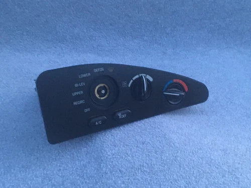Oldsmobile 98 Dash HVAC Climate Control (1995–1999) – Genuine OEM