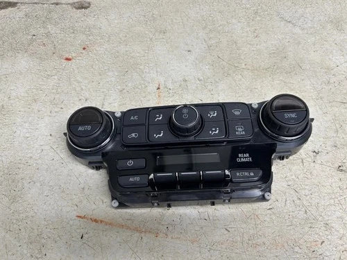 Chevrolet TAHOE Front Dual Zone Automatic Temperature Controller (2019) – Genuine OEM