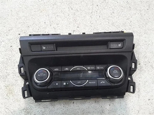 Mazda 3 A/C Heater Automatic Climate Control (2014–2016) – Genuine OEM