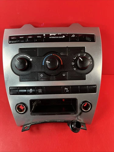 Jeep Grand Cherokee HVAC Climate Control Temperature (2005–2007) – Genuine OEM | Ref SKU-5391
