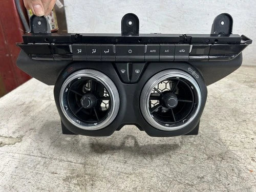 Chevrolet CAMARO Front Automatic Temperature Controller (2023) – Genuine OEM