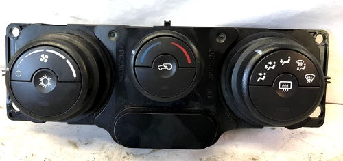 Chevrolet Equinox HVAC Climate Control (2006) – Genuine OEM | Ref SKU-5826
