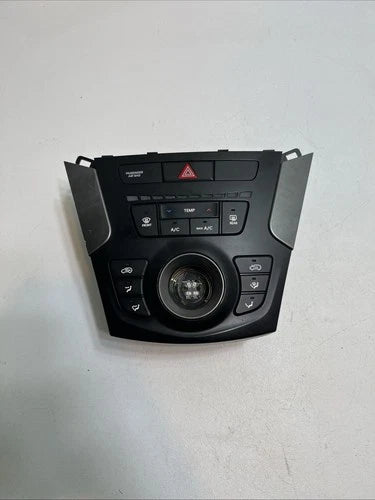Hyundai Santa Fe Sport Manual A/C Climate Control (2017–2018) – Genuine OEM