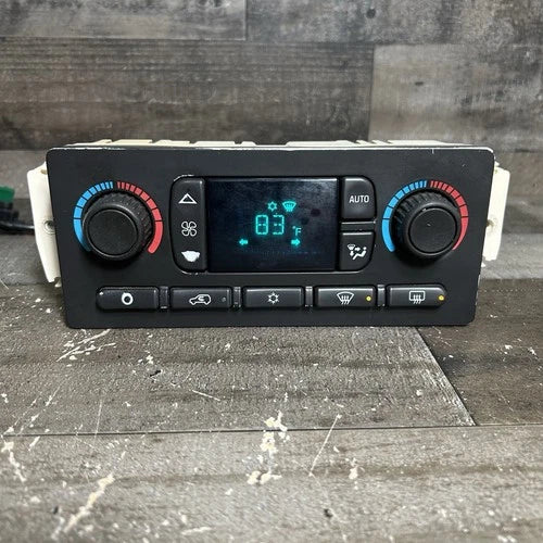 Cadillac Chevy GMC Digital A/C Climate Control 15107730 (2003–2006) – Genuine OEM