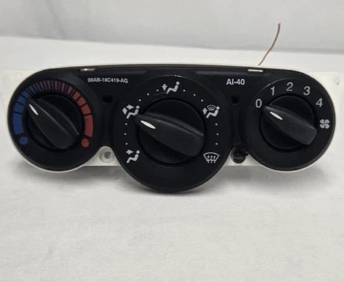 Ford Focus HVAC Climate Control Assembly (2000–2007) – Genuine OEM