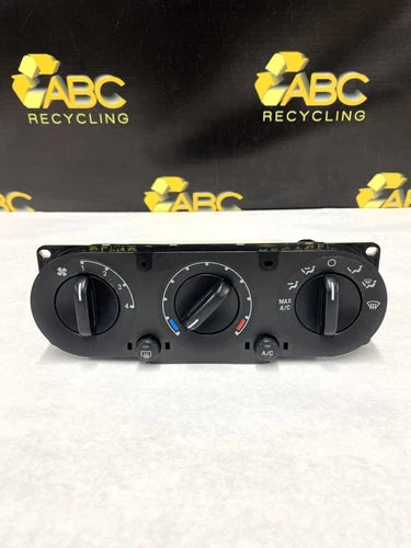 Ford Explorer Front Climate Control (2002–2006) – Genuine OEM