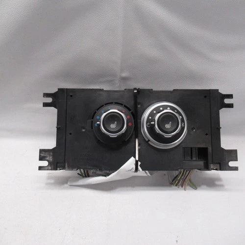 Land Rover Range Rover Rear HVAC Climate Control Unit (2010–2011) – Genuine OEM