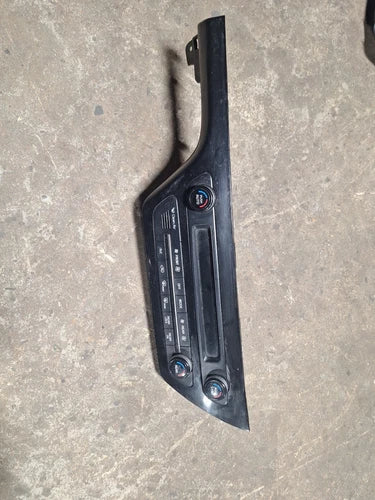 Kia SEDONA DASH HVAC Climate Control (2016–2020) – Genuine OEM