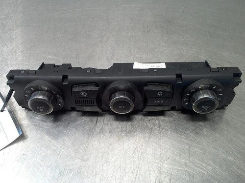 BMW 550i AT HVAC Climate Control Assembly (2006–2007) – Genuine OEM