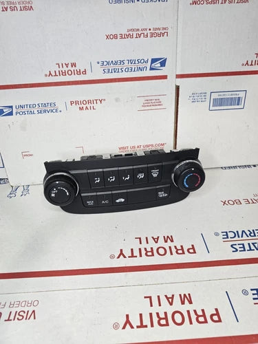 Honda CRV Heater Climate Control Unit (2010–2011) – Genuine OEM