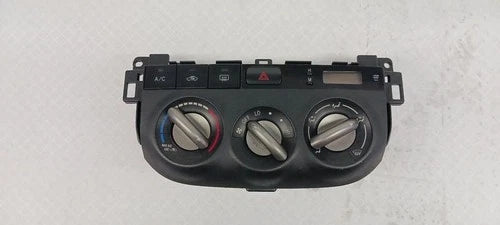 Toyota RAV4 HVAC Climate Control Assembly (2004–2005) – Genuine OEM