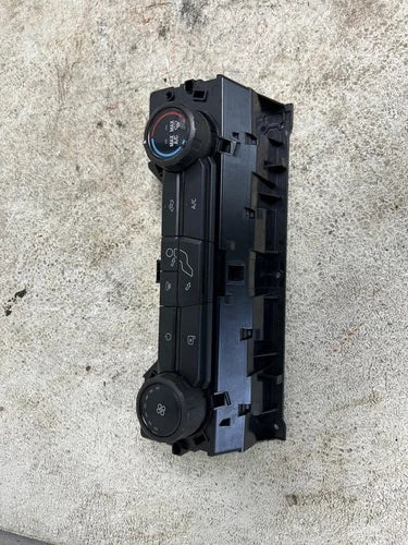 Ford F350SD Manual Temperature Controller (2023) – Genuine OEM