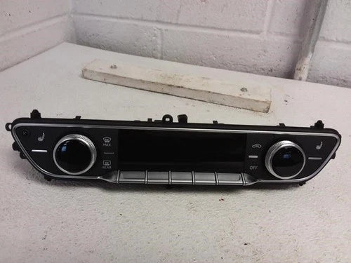 Temperature Control Front Fits 17 Audi A4 755149 – Genuine OEM