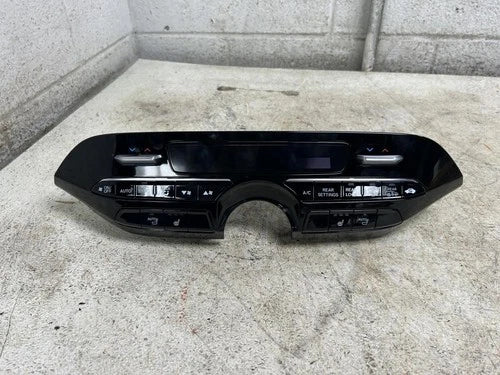 Acura MDX Front Dual Zone Automatic Temperature Controller (2023) – Genuine OEM