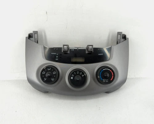 Toyota RAV4 A/C Heater Manual Climate Control (2006–2012) – Genuine OEM | Ref SKU-6226
