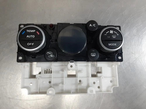 Suzuki Grand Vitara Automatic Temperature Control (2012–2013) – Genuine OEM
