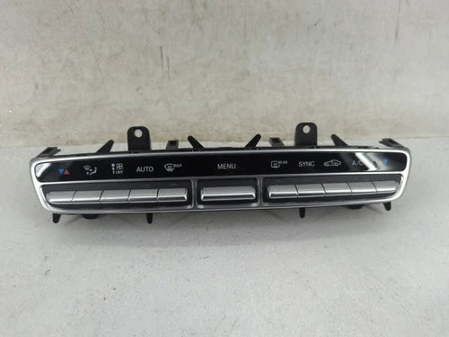 Mercedes-Benz C-class HVAC Climate Control Temperature – Genuine OEM