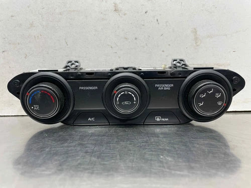 Kia Forte Heat A/C Climate Control Sedan Manual (2020) – Genuine OEM