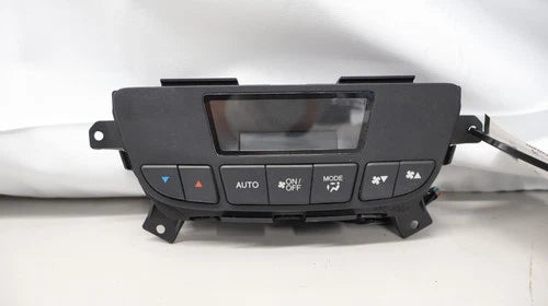 Honda Pilot HVAC Climate Control Unit (2016–2018) – Genuine OEM