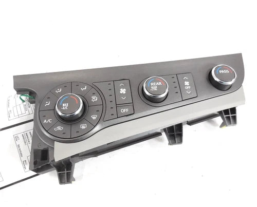 Toyota Sienna Front Manual Climate Control (2011–2014) – Genuine OEM