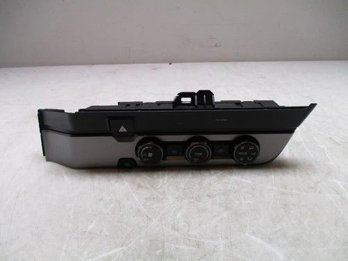 Toyota Tacoma HVAC Climate Controls (2016–2021) – Genuine OEM