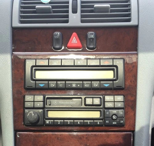 Mercedes W210 E320 HVAC Control Component (1996–2002) – Genuine OEM