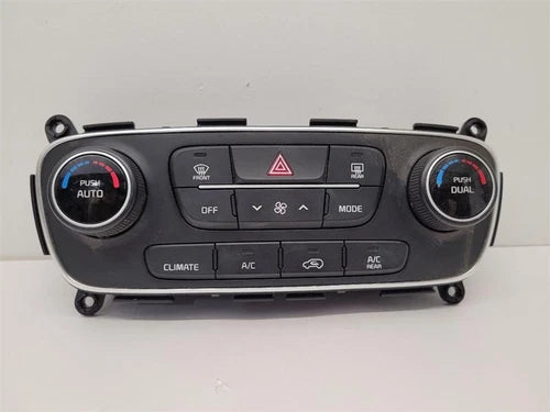 Kia Sorento HVAC Climate Control w/Navigation (2014–2015) – Genuine OEM | Ref SKU-10673