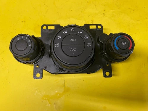Ford FIESTA HVAC Climate Control UNIT (2016–2019) – Genuine OEM