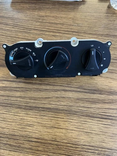 Mustang GT Ford HVAC Control Component (1987–1989) – Genuine OEM