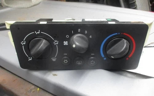 Saturn Ion HVAC Climate Control Assembly (2006–2007) – Genuine OEM | Ref SKU-5939
