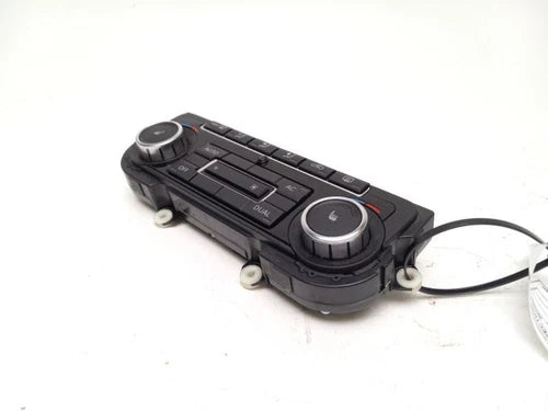 Volkswagen Cc Temperature Control (2009–2010) – Genuine OEM
