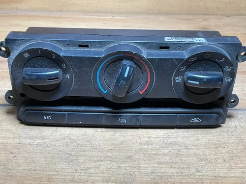 Ford F-350 Temperature Control Module (2008) – Genuine OEM