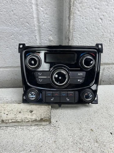Jaguar F-PACE Rear Dual Zone Automatic Temperature Controller (2020) – Genuine OEM