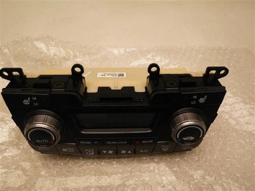 Honda Odyssey HVAC Climate Control Dash Mounted (2011–2017) – Genuine OEM