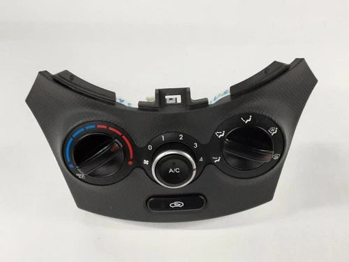Hyundai Accent Manual HVAC Climate Controls (2015–2017) – Genuine OEM