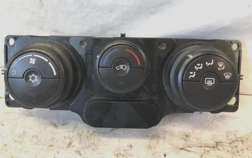 Chevy Equinox 3.4L HVAC Climate Control Assembly (2006) – Genuine OEM